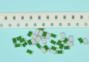 貼片保險(xiǎn)絲的分?jǐn)嗄芰υ趯?shí)際應(yīng)用中有什么意義?